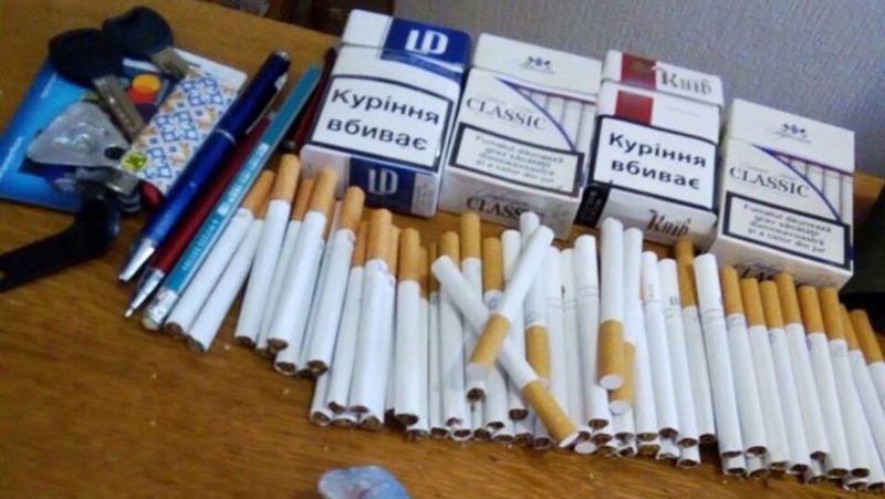 У Кропивницькому працівника СІЗО викрили на доставці наркотиків та цигарок до в&#8217;язниці