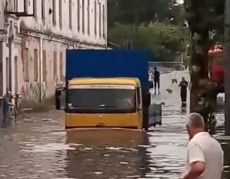 У Кропивницькому після грози вулиці «попливли». ВІДЕО