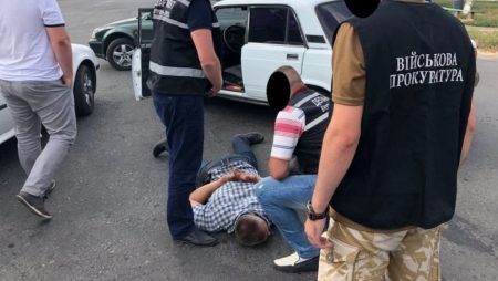 На Кіровоградщині затримали капітана поліції, озвучено дві версії інкримінованого злочину. ФОТО