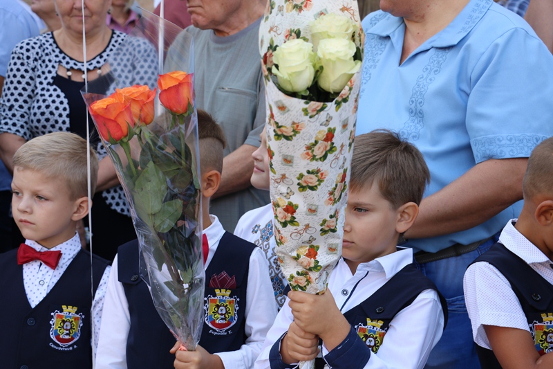 У школах Кропивницького спробували відійти від традиційних лінійок до 1 Вересня. ФОТО