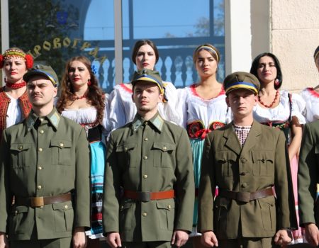 На вокзалі в Кропивницькому “зустрічали” січових стрільців. ФОТО