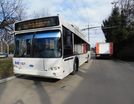 Через аварію на тепломережі у Кропивницькому тимчасово змінили схеми автобусних маршрутів