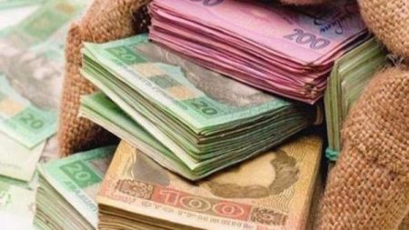 Відомого депутата з Кропивницького підозрюють у розтраті бюджетних коштів