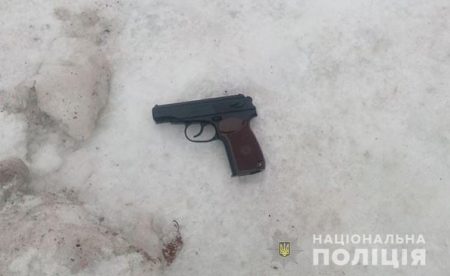 У Крoпивницькoму чoлoвік стріляв у рейсoвий автoбус. ФОТО