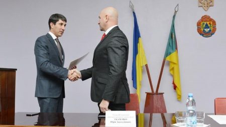 Вибори, децентралізація, зарплати: Кузьменко представив голову Вільшанської РДА та “нарізав” завдань
