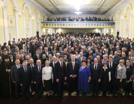 Рада регіонального розвитку Кіровоградщини-2: робочий візит Президента чи агітаційна кампанія?
