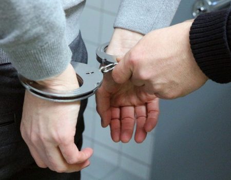 На Кіровоградщині поліцейські повідомили двом іноземцям підозру в грабежі