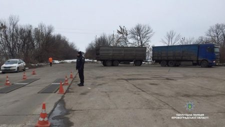 На Кіровоградщині фура перевозила вантаж з рекордним перевищенням допустимої ваги
