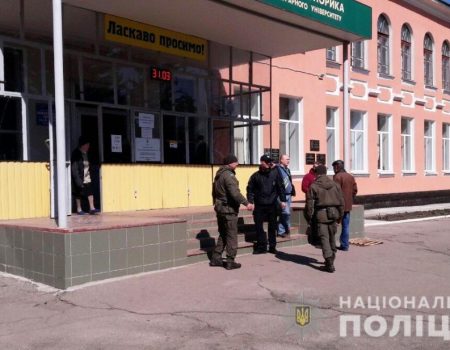 В поліції Кіровоградщини перевіряють 80 повідомлень про можливі порушення на виборах
