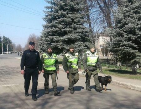 Підкуп виборців та фотографування бюлетенів: поліція Кіровоградщини перевіряє заяви про порушення. ФОТО