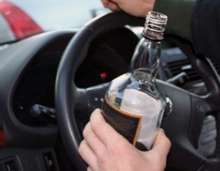 У Кропивницькому п’яний водій “докатався” до 3 років позбавлення права керування та 20 тисяч штрафу. ВІДЕО