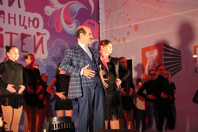 Святковим концертом у Кропивницькому відкрили Міжнародний фестиваль пісні й танцю. ФОТО
