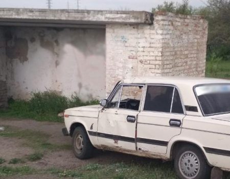 На Кіровоградщині в багажнику автівки знайшли побитого чоловіка, кривдників затримали. ФОТО