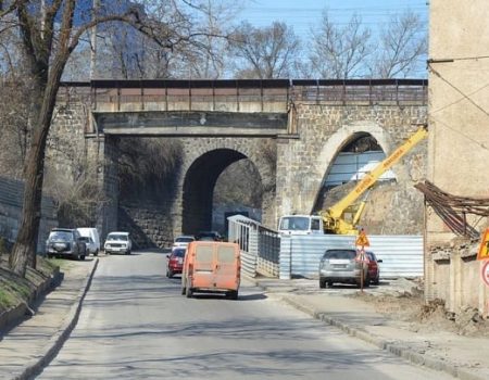 Зміни руху громадського транспорту у зв’язку з перекриттям «Арки»