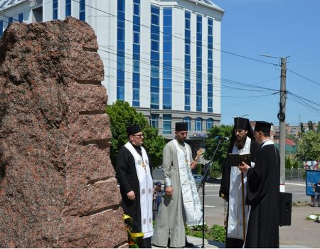 У Кропивницькому вшанували пам’ять жертв політичних репресій. ФОТО