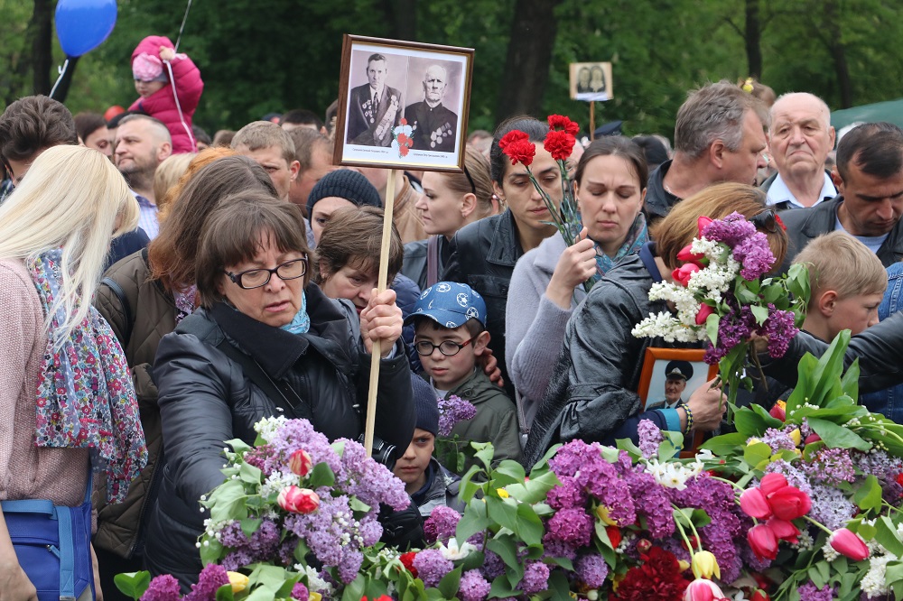 Урочистою ходою у Кропивницькому відзначили День перемоги над нацизмом у Другій Cвітовій війні. ФОТО
