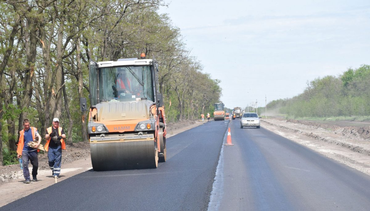 На Кіровоградщині відремонтували 49 дорожніх об&#8217;єктів, 21 &#8211; ще ремонтують