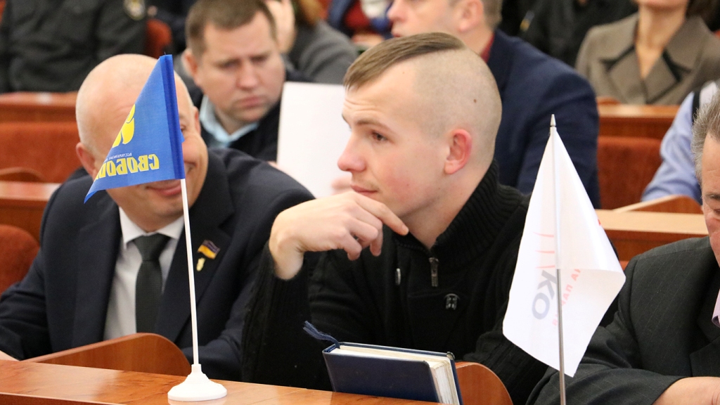 Депутат міськради Кропивницького склав повноваження, йде до ЗСУ