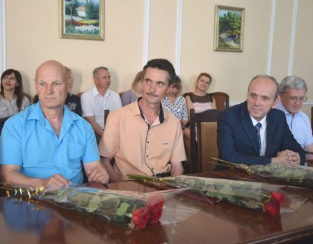 Успішних управлінців із Кіровоградщини відзначили державними нагородами