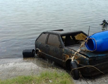 Автівка, знайдена на дні водосховища в Світловодську, 8 років перебувала в розшуку. ФОТО