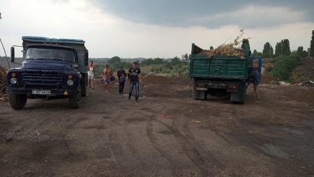 Спецінспекція припинила роботу незаконного платного сміттєзвалища в Кропивницькому. ФОТО