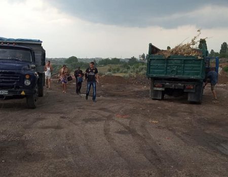 Спецінспекція припинила роботу незаконного платного сміттєзвалища в Кропивницькому. ФОТО