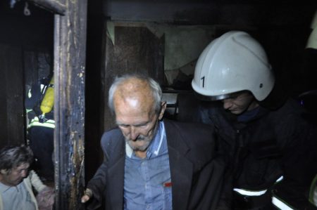 У Кропивницькому пожежники врятували п’ятьох людей. ФОТО
