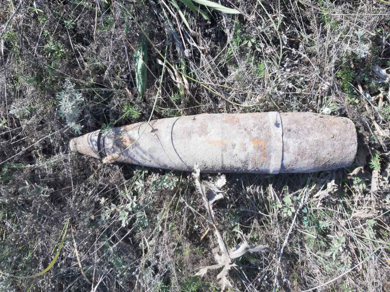 На Кіровоградщині сапери знищили 6 артснарядів часів Другої світової війни. ФОТО