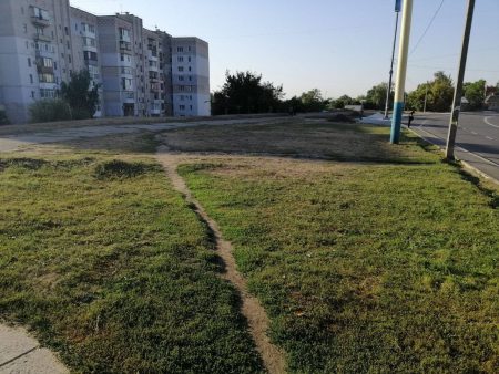 Кропивницький депутат хоче озеленити ділянку, яку керівник “гарячої лінії” обрав під магазин