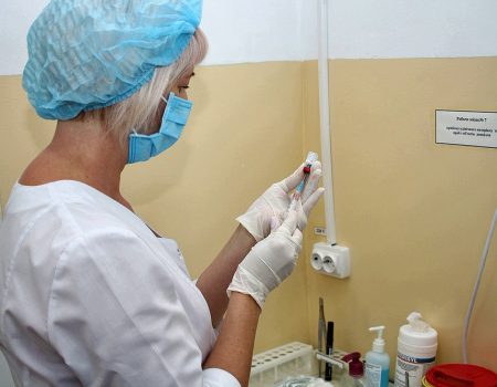 200 медиків області вакцинувались від кору