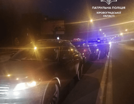 У Кропивницькому зіштовхнулись 4 автівки. ФОТО