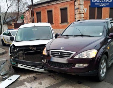 У Кропивницькому сталася ДТП за участі двох автомобілів