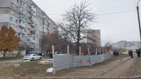 У Кропивницькому землю скандального забудовника готові викупити під дитячий майданчик