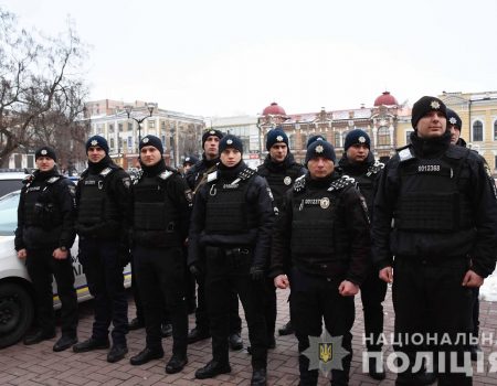 У Кропивницькому поліцейські разом з нацгвардійцями заступили на спільне патрулювання міста. ФОТО