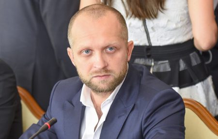 Екскандидат по 101-ому округу Кіровоградщини, маючи власну квартиру, отримував від ВР на житло