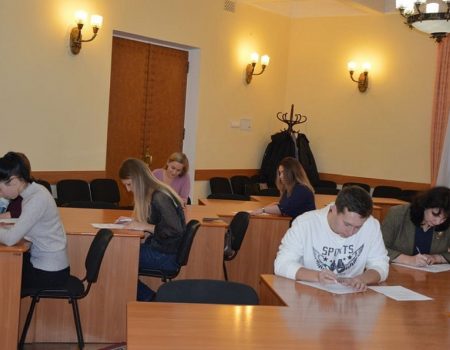 Претенденти на керівника одного з управлінь міськради провалили іспит на знання законів