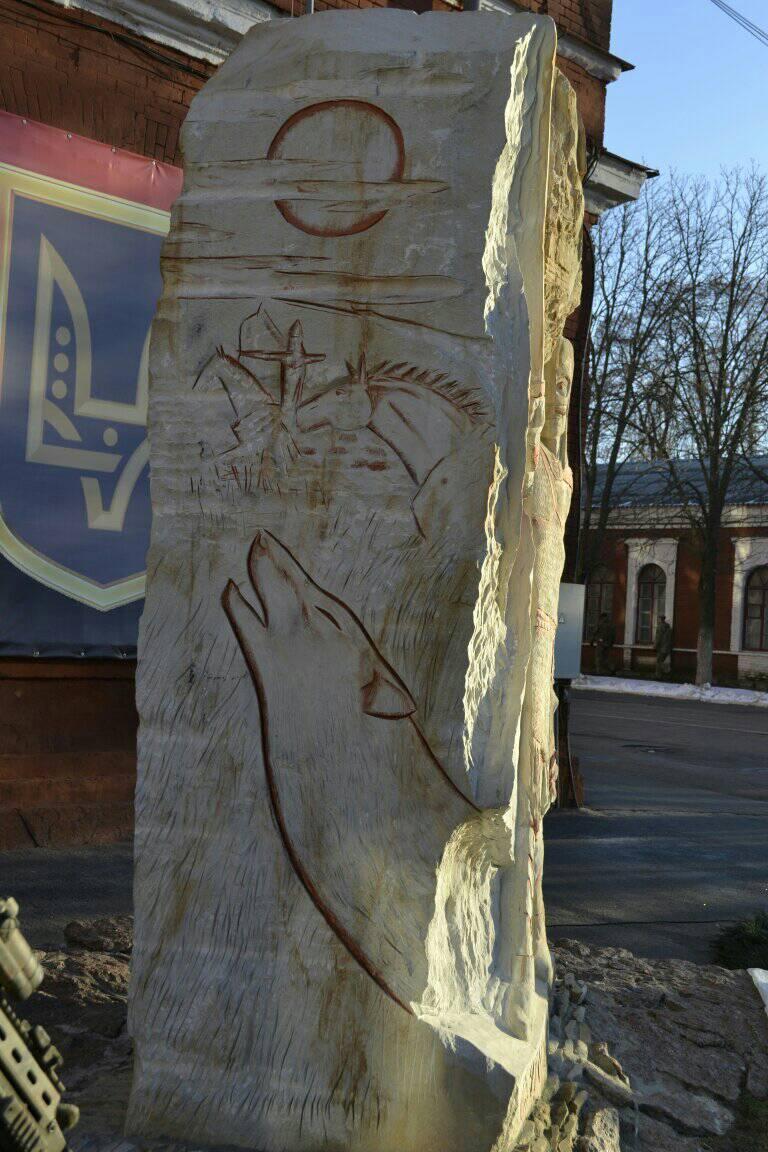 У Кропивницькому презентували пам’ятник Святославу Хороброму та бойову пісню 3-го полку. ФОТО. ВІДЕО