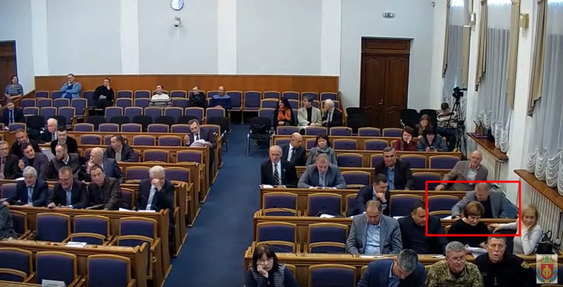 Депутати Кіровоградської облради за 12 хвилин накнопкодавили 28 разів