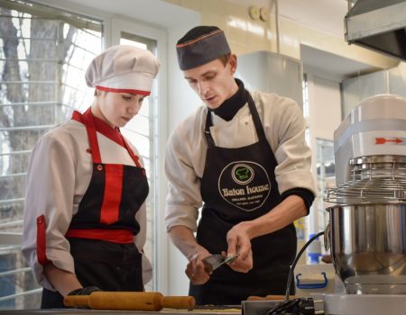 Кропивницький: у коледжі харчування та торгівлі презентували модернізовану кухню лабораторію