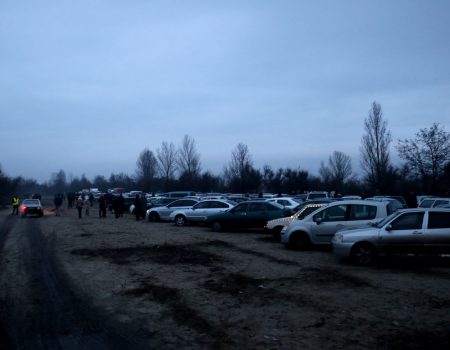 Автоялинка в Кропивницькому: за півтори години вишикували понад 200 машин. ФОТО. ВІДЕО