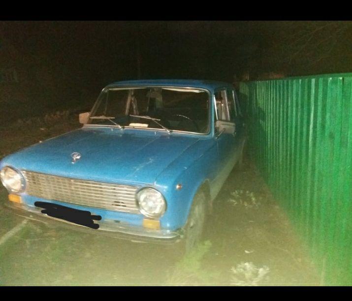 У Новомиргороді чоловік в&#8217;їхав у паркан і хотів бензопилою перерізати своє авто
