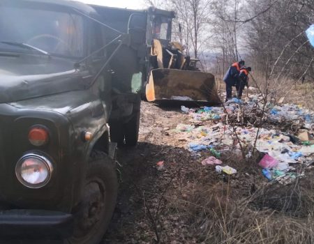 На Кіровоградщині вивезли понад 26 вантажівок сміття з узбіч доріг