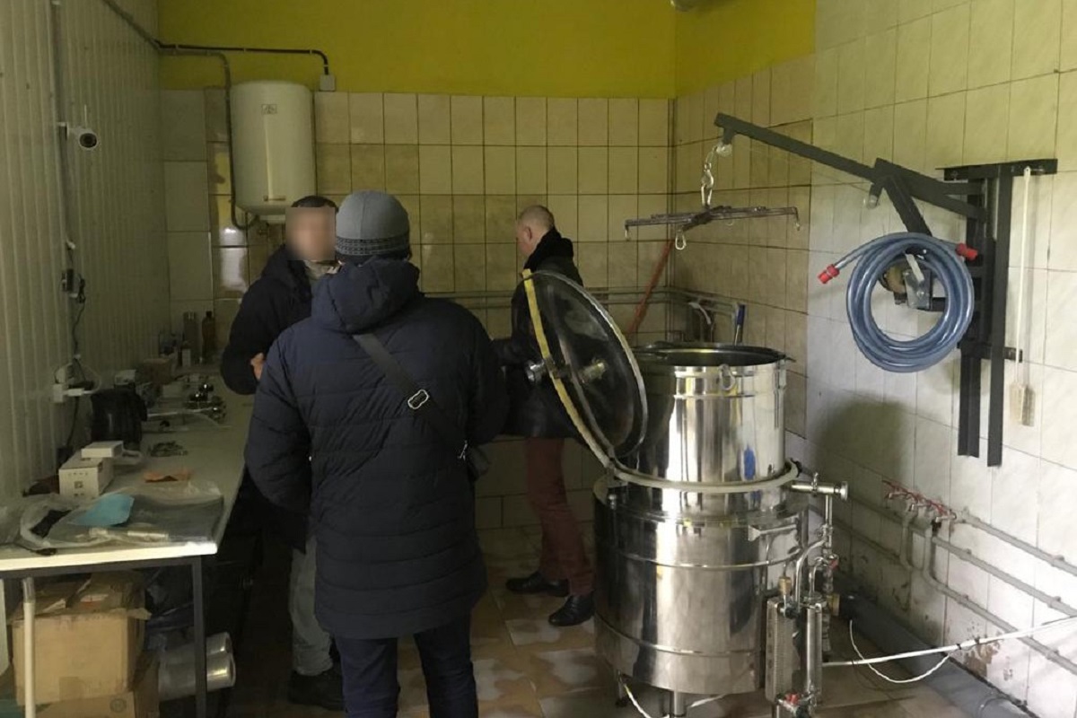 В Олександрії викрили підпільний цех з виготовлення крафтового пива 