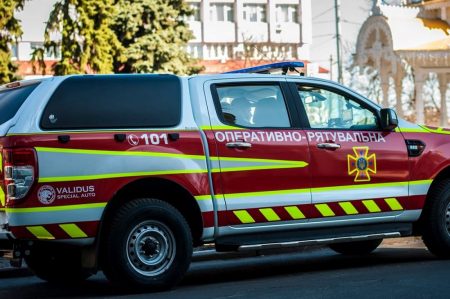 На Кіровоградщині спеціальні автомобілі ДСНС із гучномовцем інформують про карантин