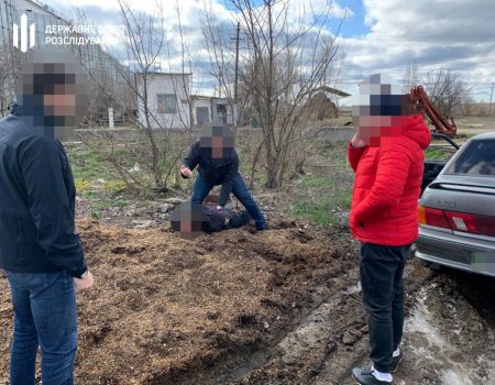 Патрульному, який намагався втекти від ДБР і позбутися хабаря, повідомили про підозру