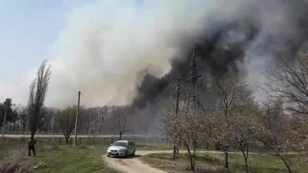 “Екостайл”: ймовірна причина пожежі на сміттєзвалищі в Кропивницькому – спалювання трави. ВІДЕО