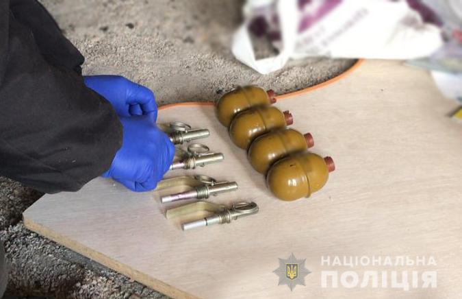 На Кіровоградщині правоохоронці вилучили півтори тисячі боєприпасів та 13 одиниць зброї