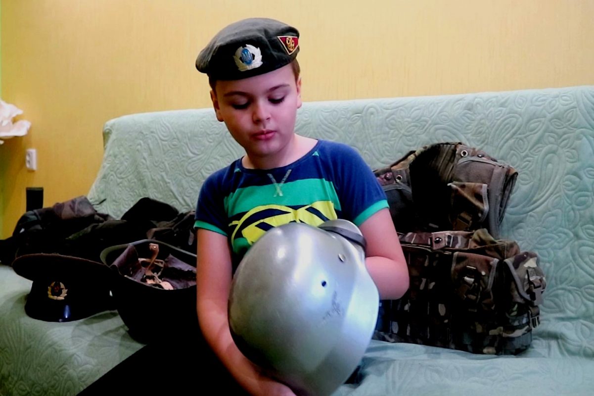 9-річний школяр із Кропивницького веде відеоблог на військову тематику. ФОТО. ВІДЕО