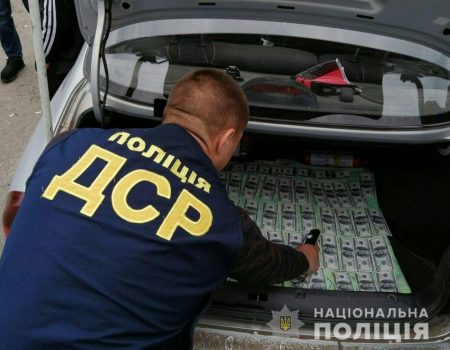 Сільського голову з Новгородківського району Кіровоградщини затримали через хабар