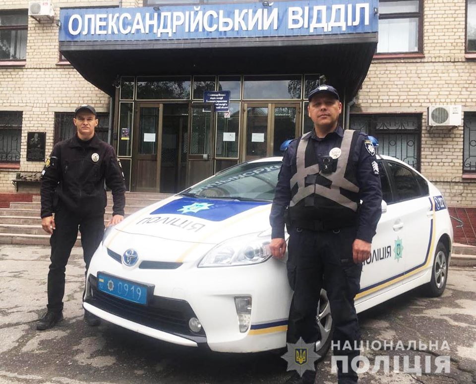 На Кіровоградщині поліцейські врятували чоловіка від самогубства